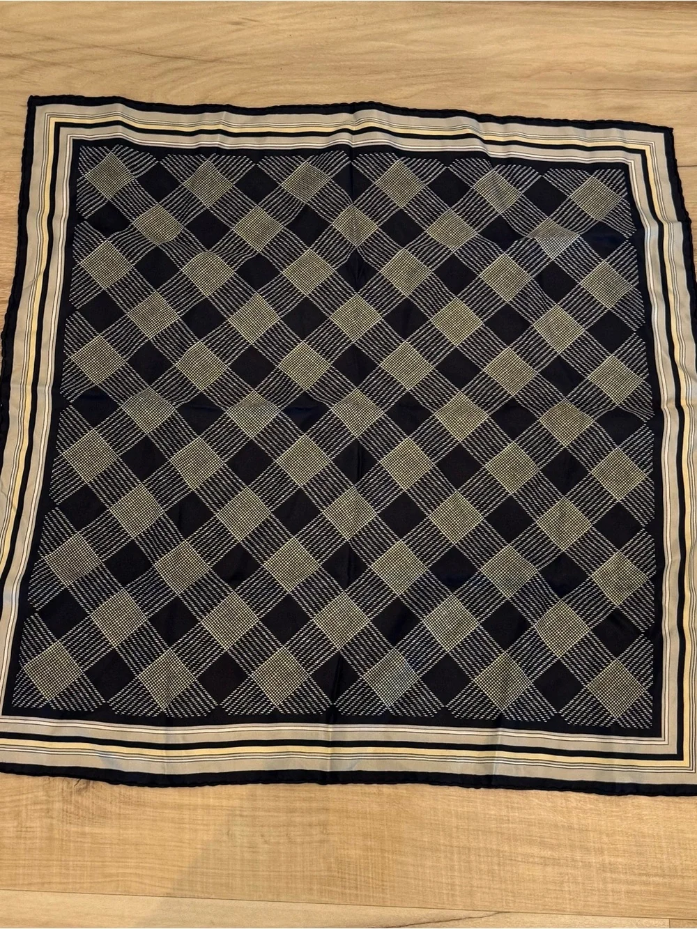 100% silk made in Italy scarf